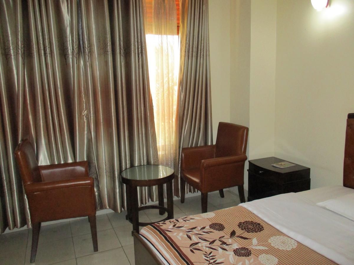 Amaris Hotel Kigali Exterior foto